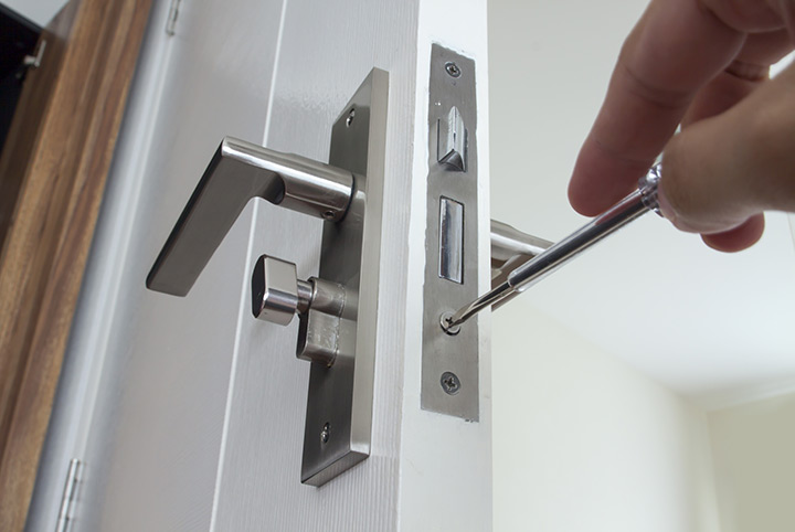 Our local locksmiths are able to repair and install door locks for properties in West Bridgford and the local area.